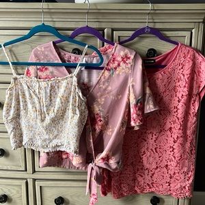 Bundle of 3 EUC Women’s Tops Size Large